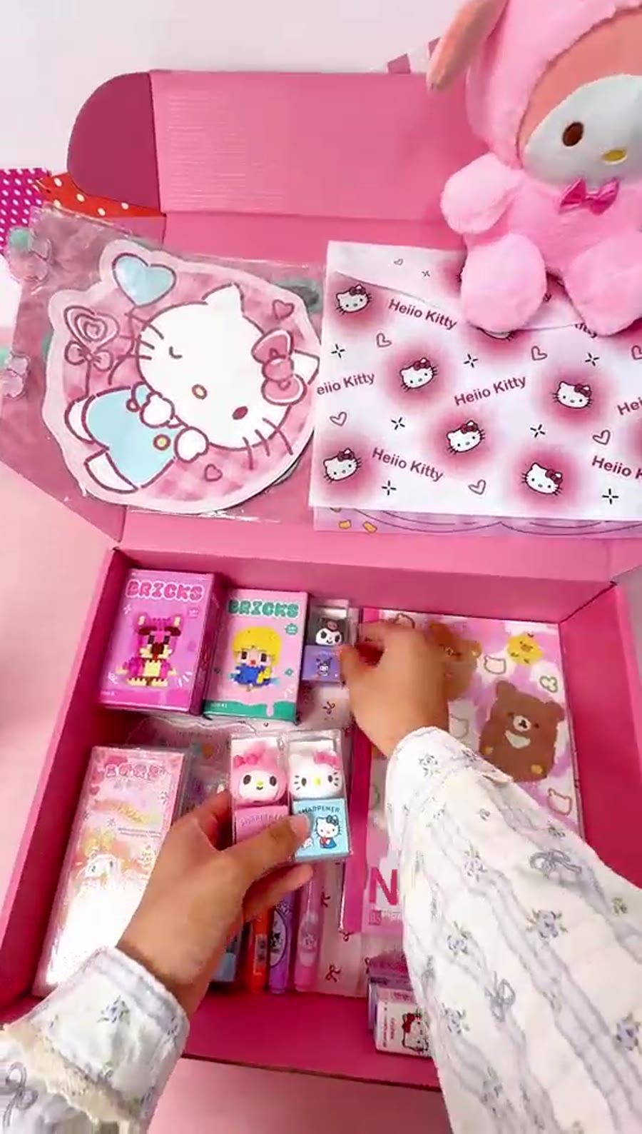 Stationery being selected for a BoBoScoops order